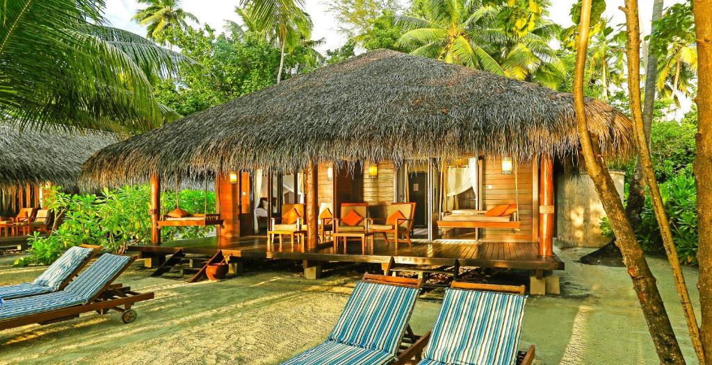 “07 Nights Holiday in Medhufushi Island Resort with Beach villa & Water villa” Starting From £1999pp