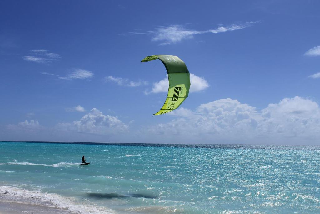 Dream Maldives Getaway: 7 Nights Adaaran Select Hudhuranfushi All Inclusive Premium Combined Return Speedboat Transfer included Price starting from £1,599pp