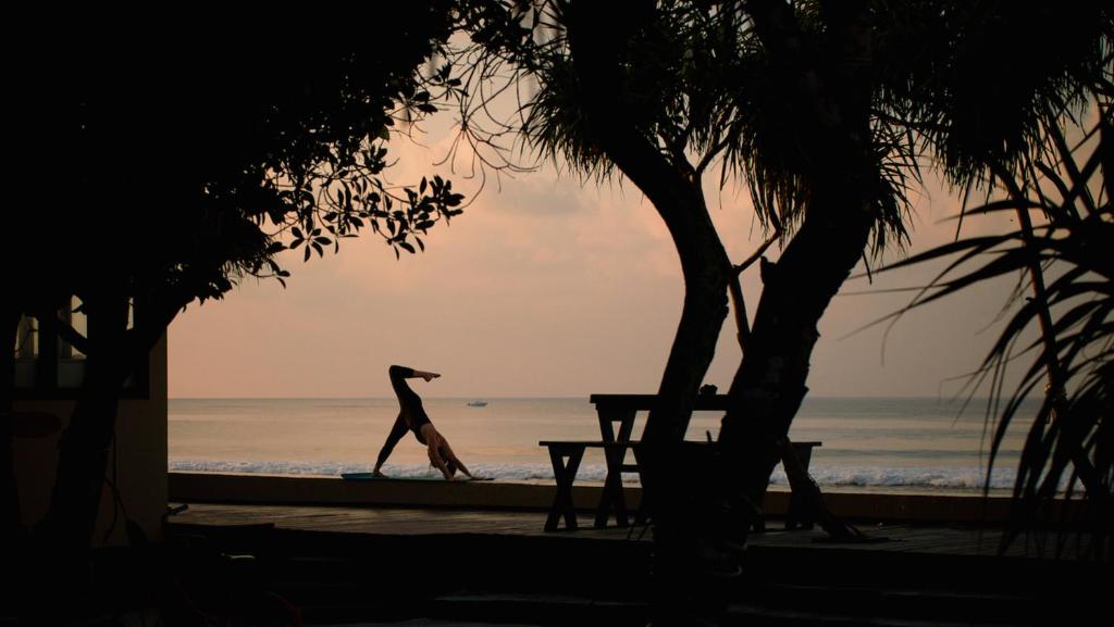 Dream Maldives Getaway: 7 Nights Adaaran Select Hudhuranfushi All Inclusive Premium Combined Return Speedboat Transfer included Price starting from £1,599pp