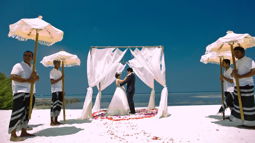 Dream Maldives Getaway: 7 Nights Adaaran Select Hudhuranfushi All Inclusive Premium Combined Return Speedboat Transfer included Price starting from £1,599pp