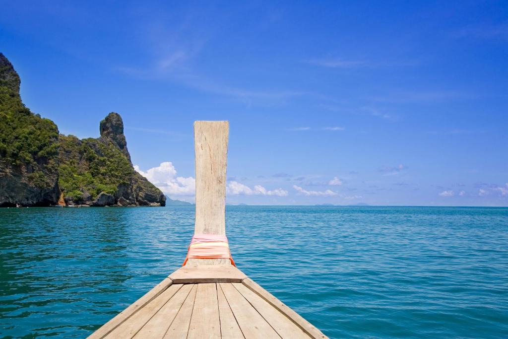 PHUKET KHAO LAK KOH YAO NOI KRABI 28 NIGHTS FROM £1,849PP £49PP DEPOSIT 4 TOP-RATED RESORTS • FLIGHTS • TRANSFERS • BAGGAGE INCLUDED