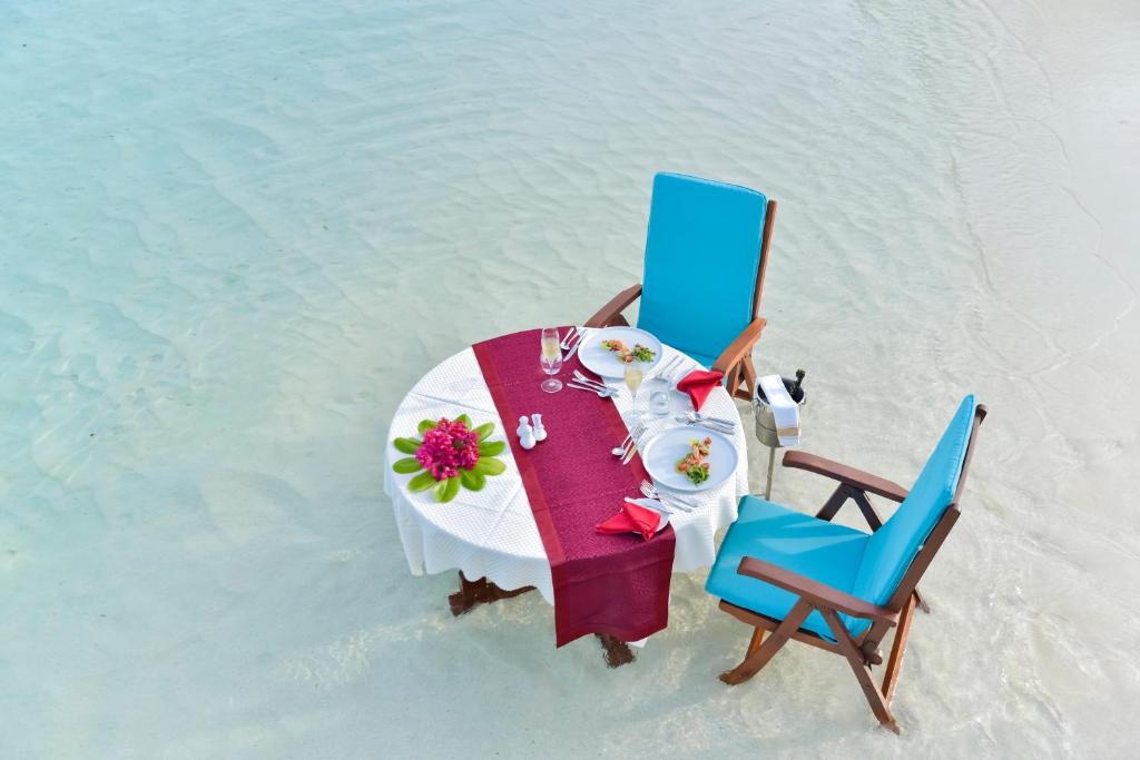 10 Nights of Indulgence and Relaxation in Abu Dhabi and the Maldives