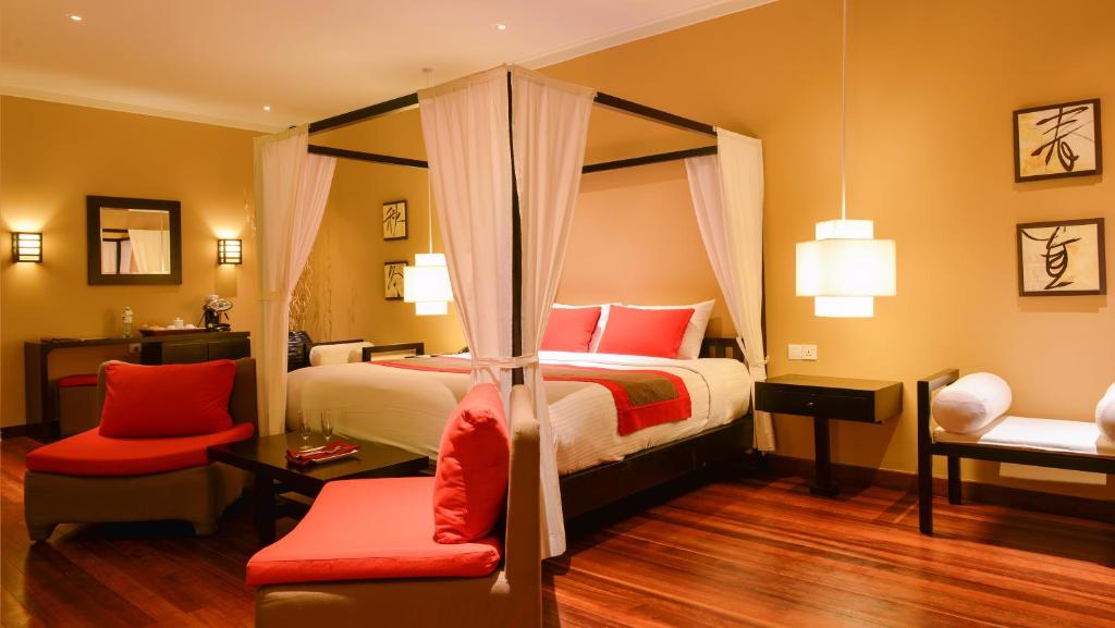 Dream Maldives Getaway: 7 Nights Adaaran Select Hudhuranfushi All Inclusive Premium Combined Return Speedboat Transfer included Price starting from £1,599pp