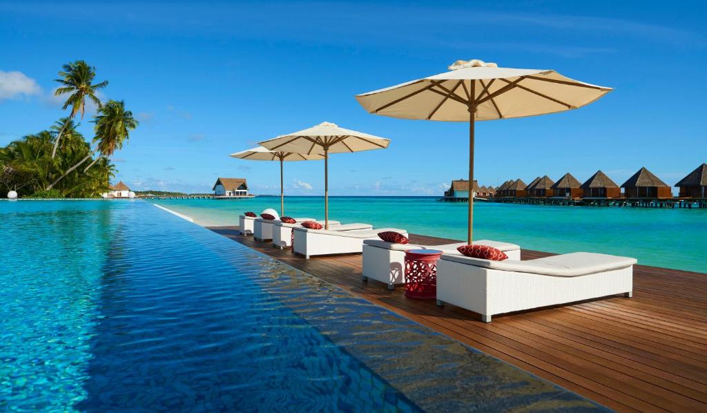 10 Nights Holiday at Mercure Maldives Koddoo & Jumeirah Zabeel Saray with All Inclusive