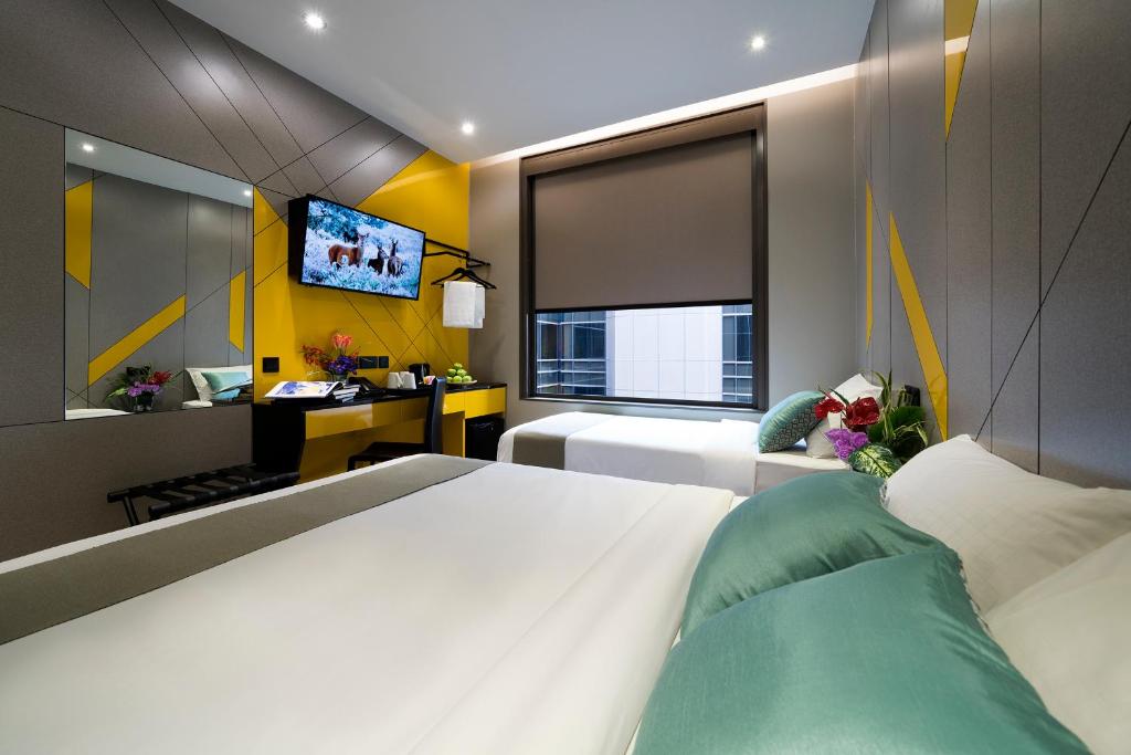 Embark on a 14 Night Journey through Dubai, Bangkok, Singapore & Bali Just £1599pp