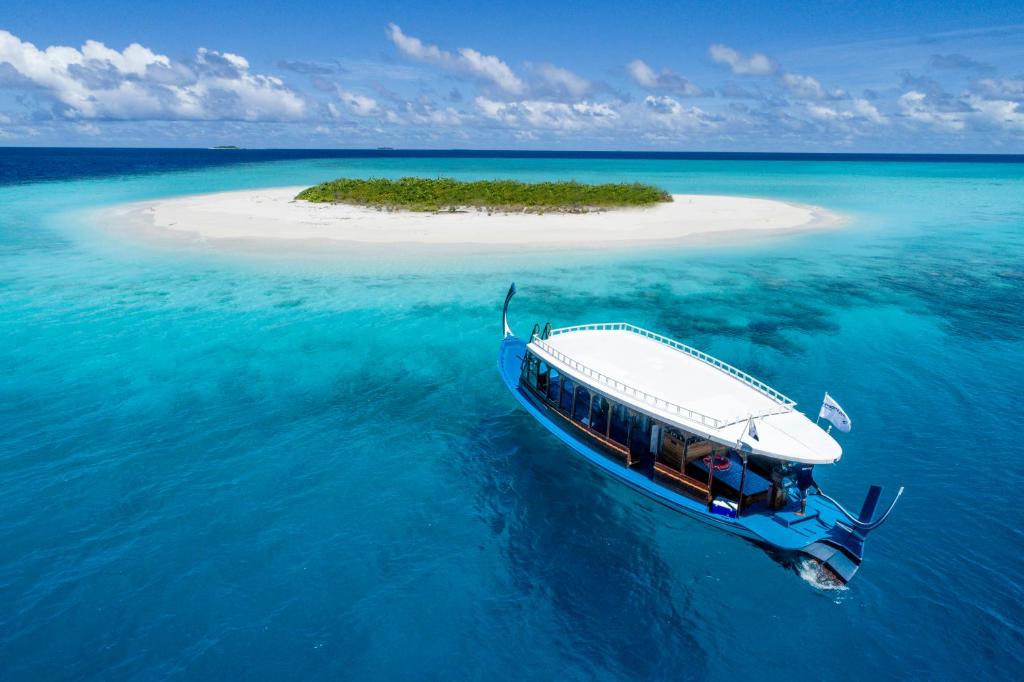10 Nights Holiday at Mercure Maldives Koddoo & Jumeirah Zabeel Saray with All Inclusive