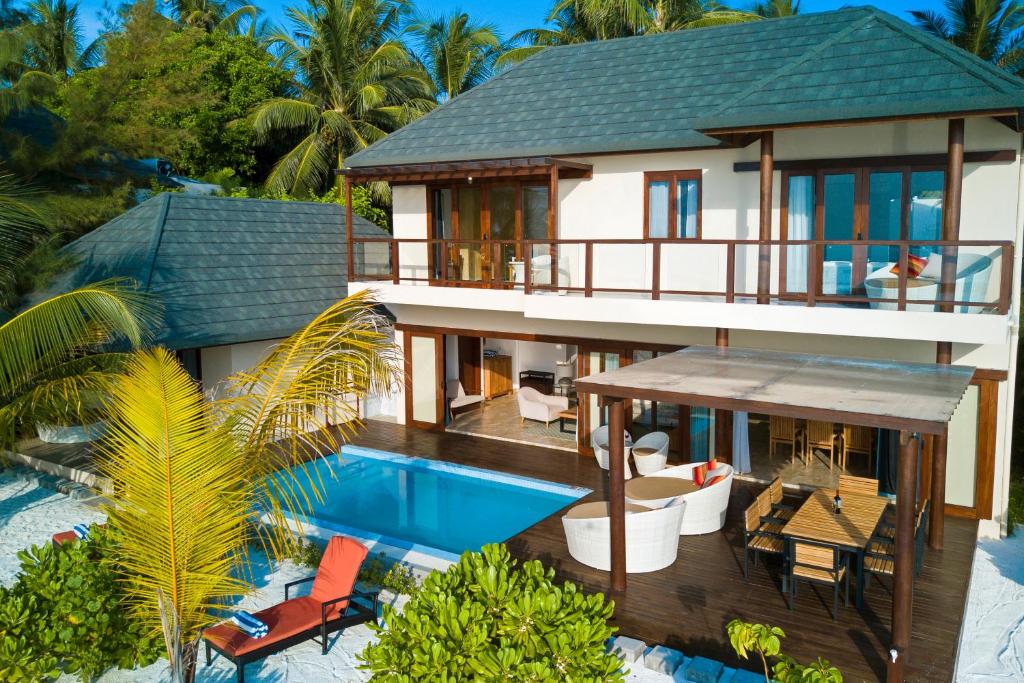 10 Nights Luxury Holiday Trip to Maldives || Dubai Starting from £1,595 pp