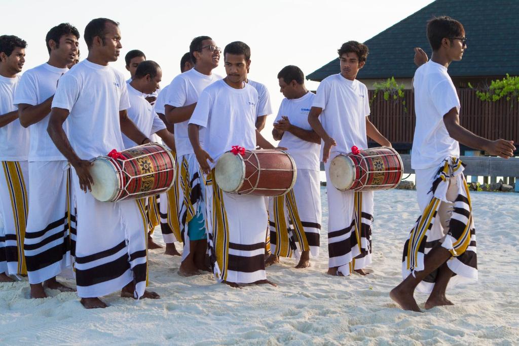 10 Nights Luxury Holiday Trip to Maldives || Dubai Starting from £1,595 pp