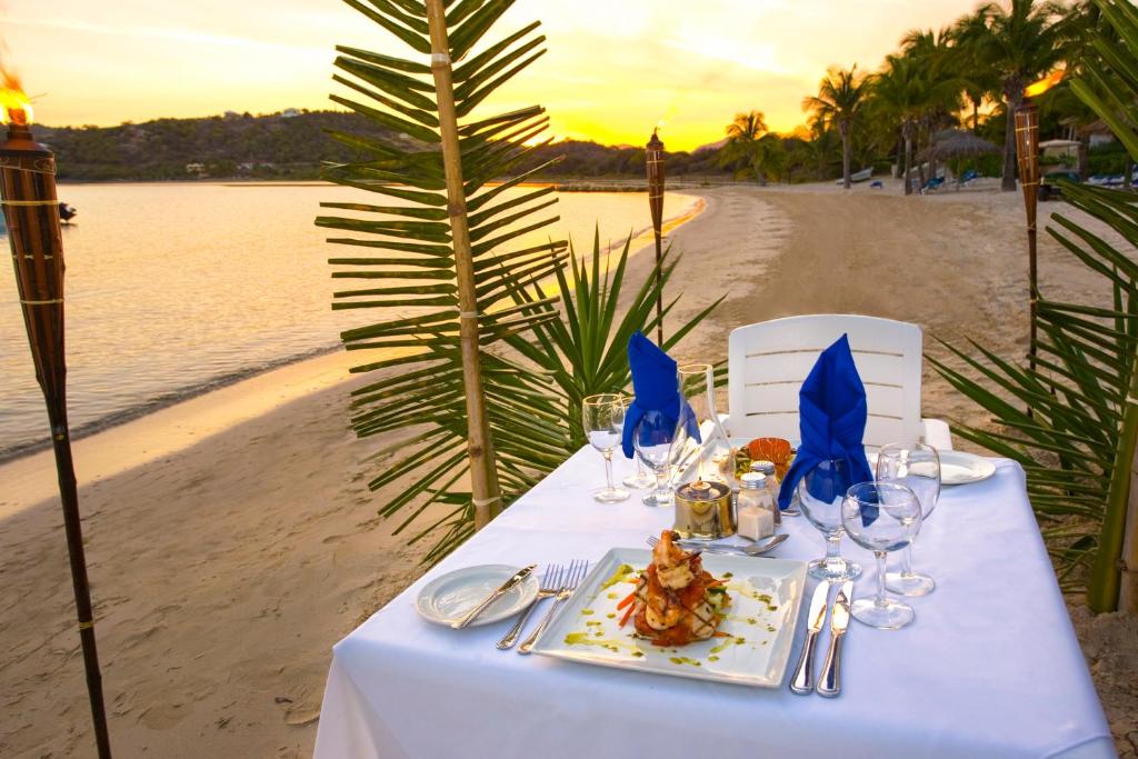 Dream Vacation Getaway: 07 Nights in St. James’s Club Antigua – All Inclusive Luxury