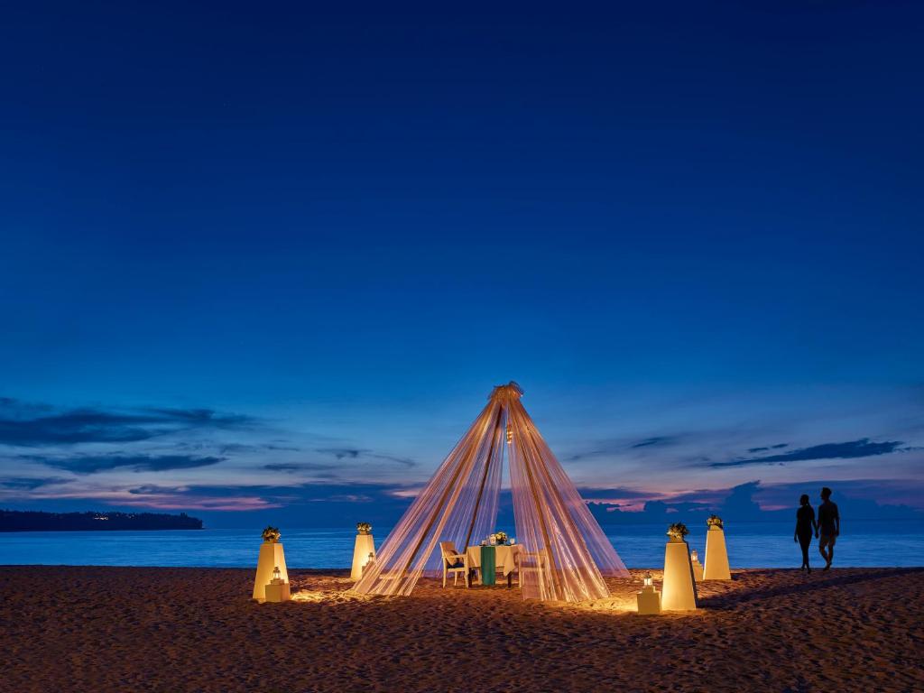 Sun-Kissed Sands and Arabian Nights: Embrace the Magic of Phuket and Dubai on a 10 Night Twin Centre Retreat.