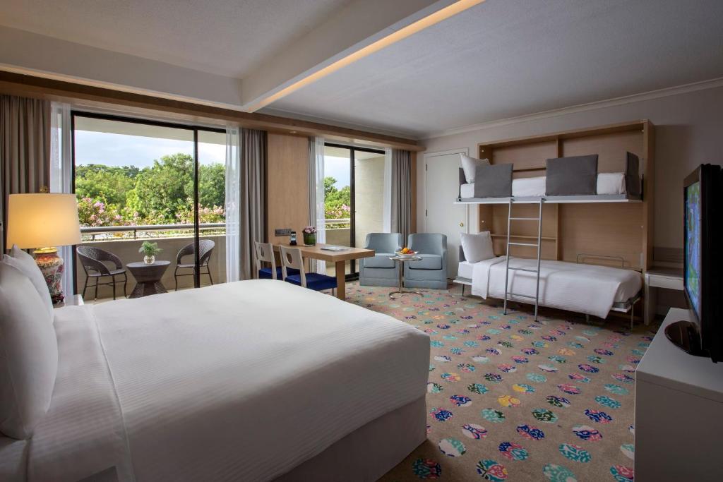 “10 Nights of Cultural Adventure in Kuala Lumpur, Singapore, and Bali”