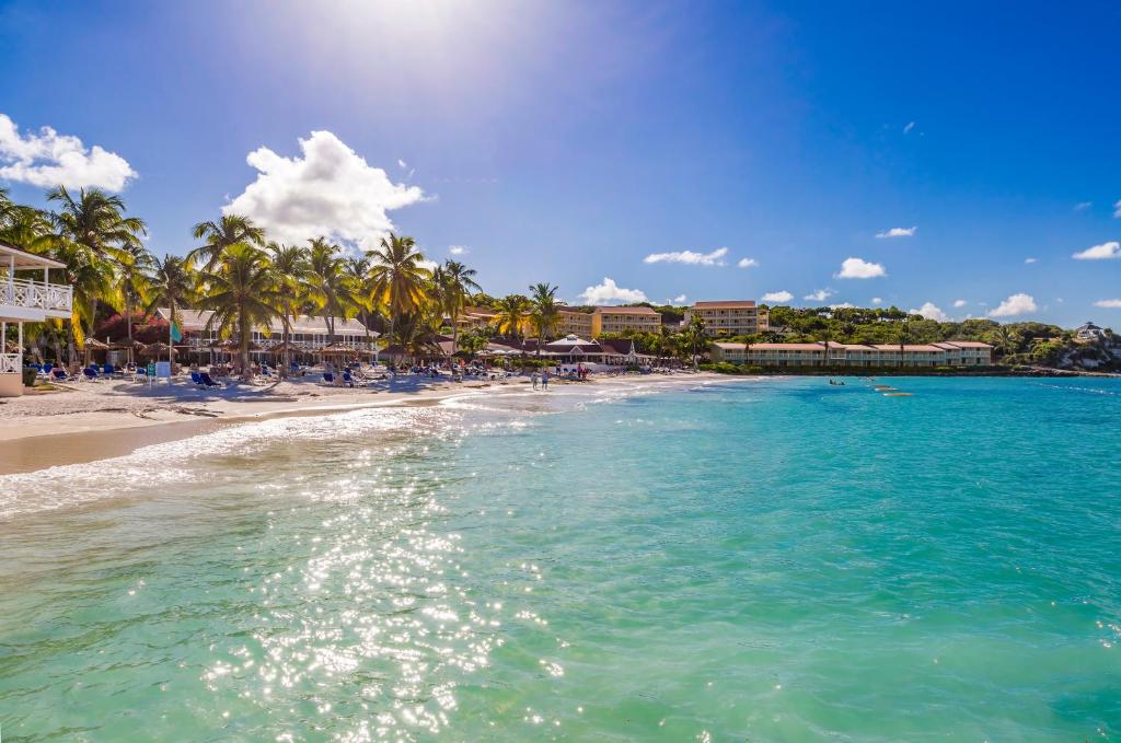 Explore the enchanting Antigua Attractions on a Fantastic 07 Night Getaway, all for just £1799pp
