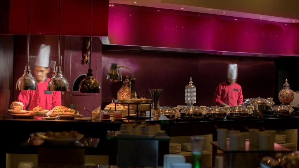 10 Nights in a Luxurious Siyam World Maldives – Water Villa! and in the Heart of Abu Dhabi, All-inclusive just in £2249pp