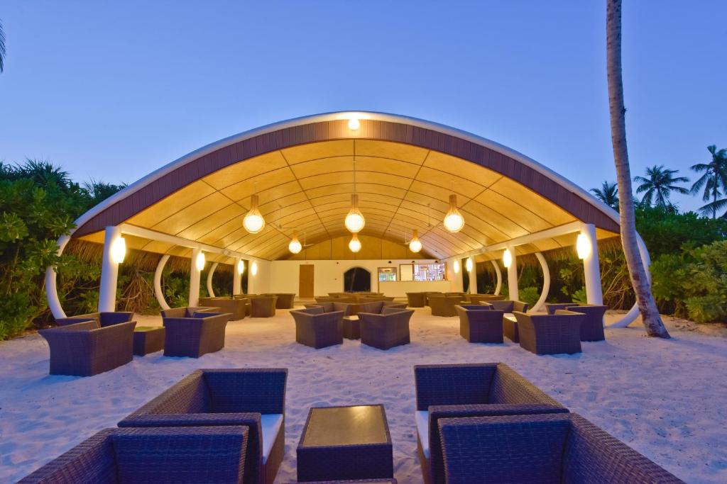 DREAMLAND MALDIVES COUPLE ESCAPE 14 Nights in Paradise All-Inclusive, Price starting From £5,949 Per Couple