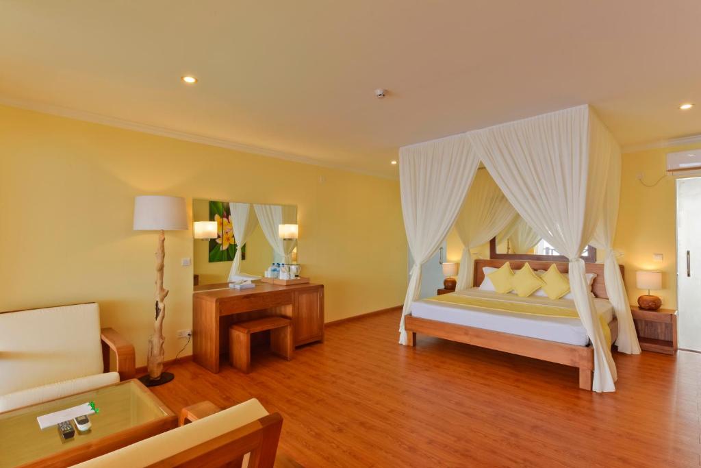 DREAMLAND MALDIVES COUPLE ESCAPE 14 Nights in Paradise All-Inclusive, Price starting From £5,949 Per Couple