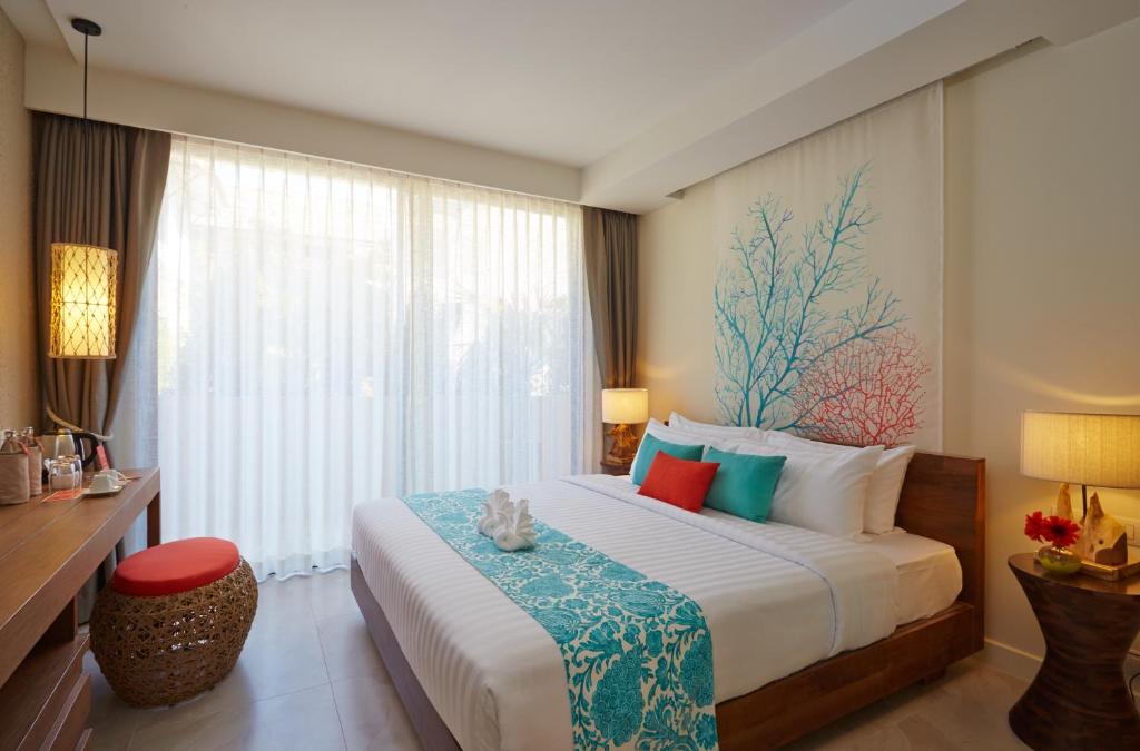 WE'VE MADE KOH LIPE EASY! 14 Nights Koh Lipe, Phuket & Bangkok Price starting From £1,399pp