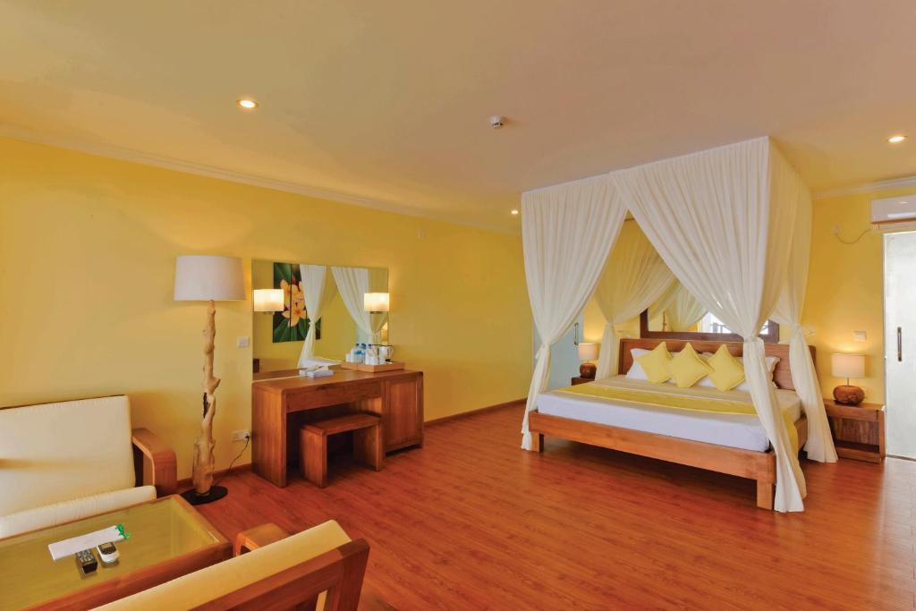 DREAMLAND MALDIVES COUPLE ESCAPE 14 Nights in Paradise All-Inclusive, Price starting From £5,949 Per Couple