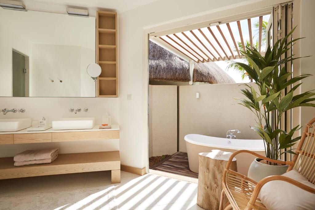 09 Nights Holiday Deal || Mango House Seychelles LXR Hotels & Resorts