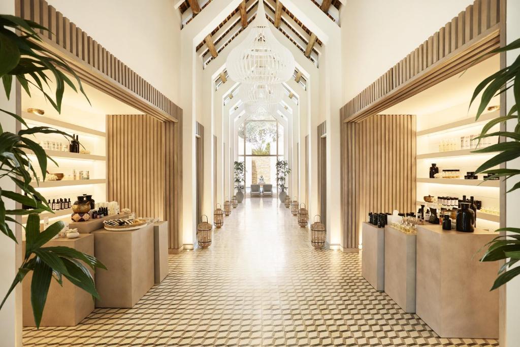 09 Nights Holiday Deal || Mango House Seychelles LXR Hotels & Resorts