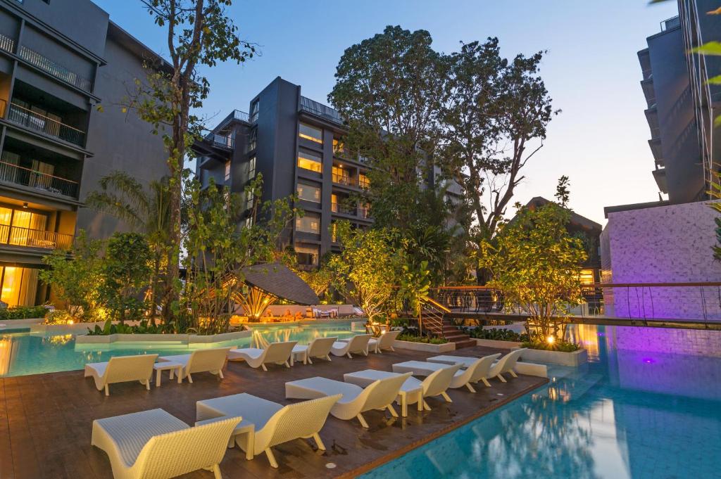 10 Nights Holiday at Panan Krabi Resort, Hard Rock Pattaya & Century Park with Breakfast