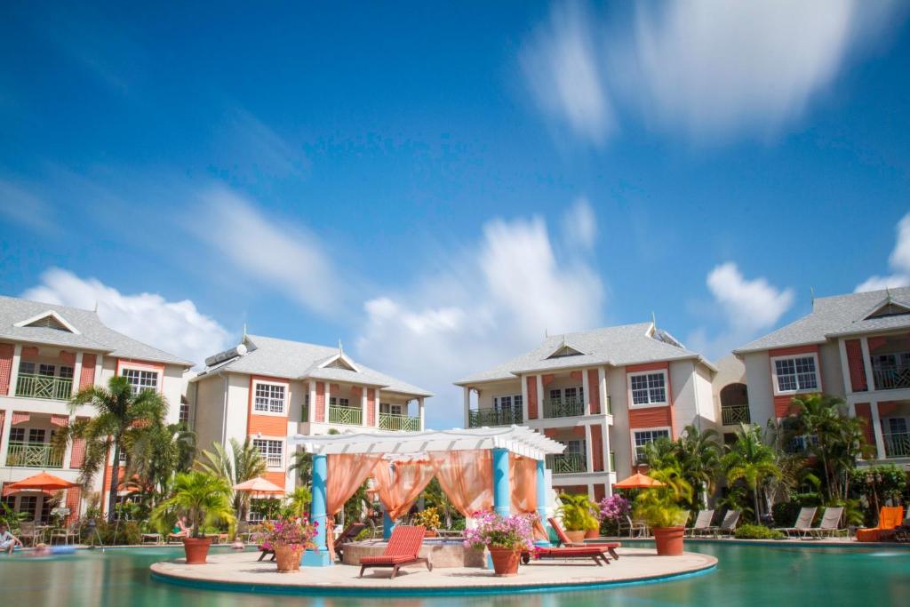 Recharge and Unwind: 07 Nights of All-Inclusive Stay at Bay Garden Beach Resort,