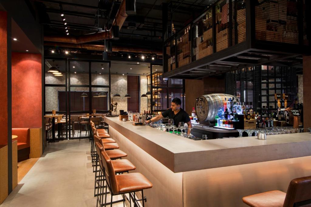 10 Nights of Indulgence and Relaxation in Abu Dhabi and the Maldives