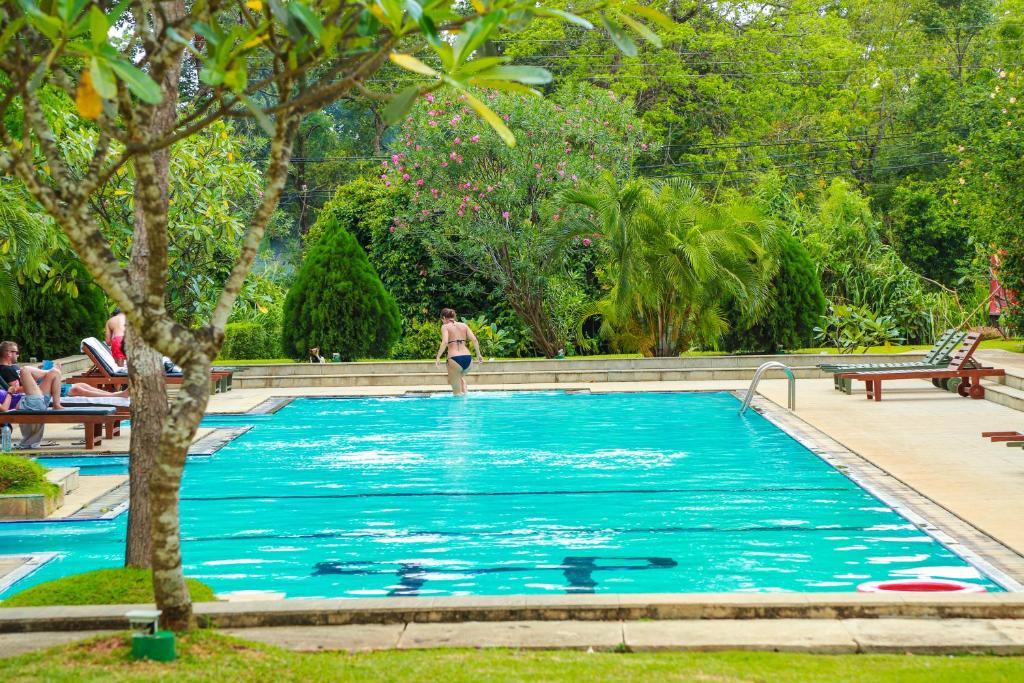 Embark on a 9 Night journey through the heart of Sri Lanka, Discovering Captivating Cities and Cultural Wonders. Priced at just £1799pp