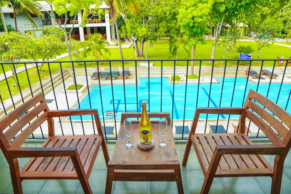 Embark on a 9 Night journey through the heart of Sri Lanka, Discovering Captivating Cities and Cultural Wonders. Priced at just £1799pp