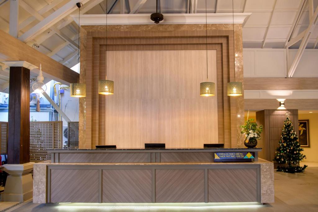 Your Exclusive 12 Night Getaway at Centara Kata Resort, Saii Phi Phi & Krabi La Playa, w/flights & transfers, Priced at only £1249pp