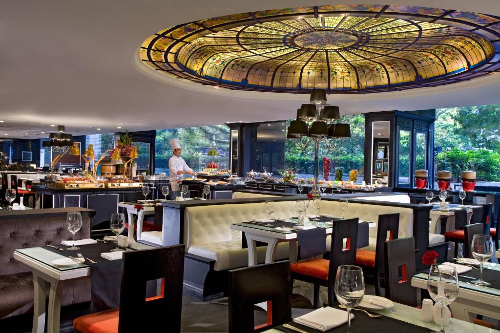 “10 Nights of Cultural Adventure in Kuala Lumpur, Singapore, and Bali”