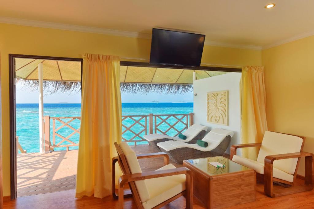 DREAMLAND MALDIVES COUPLE ESCAPE 14 Nights in Paradise All-Inclusive, Price starting From £5,949 Per Couple