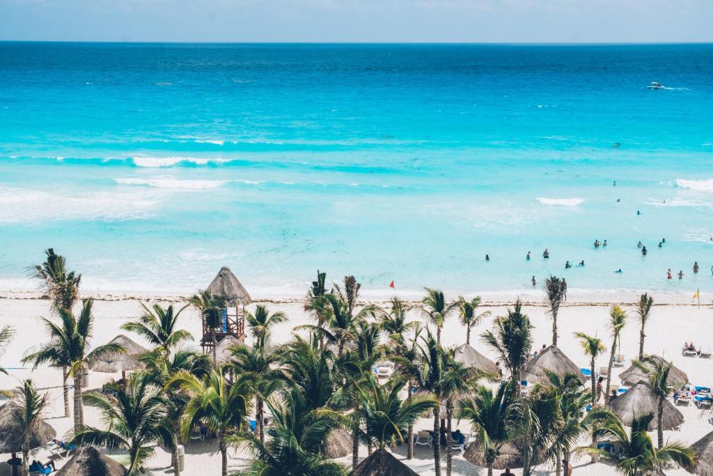 Double Destination Holiday Deal || Cancun + Las Vegas