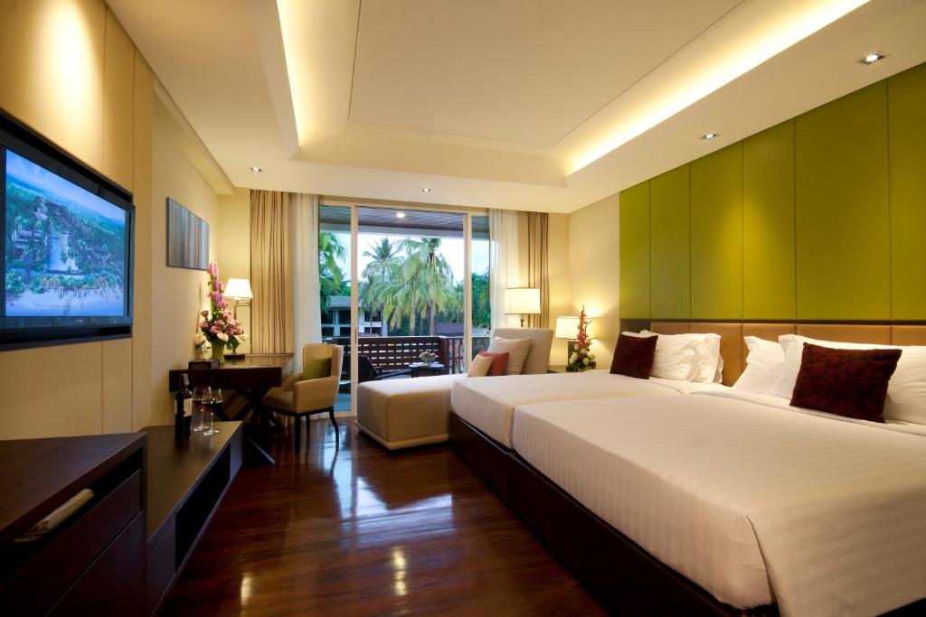 10 Nights Holiday at Deevana Resort & Spa Patong and Graceland Beach Resort Khao Lak