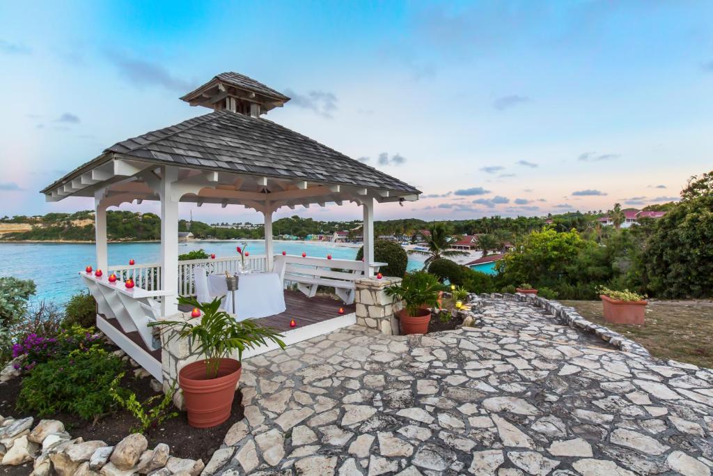 Explore the enchanting Antigua Attractions on a Fantastic 07 Night Getaway, all for just £1799pp