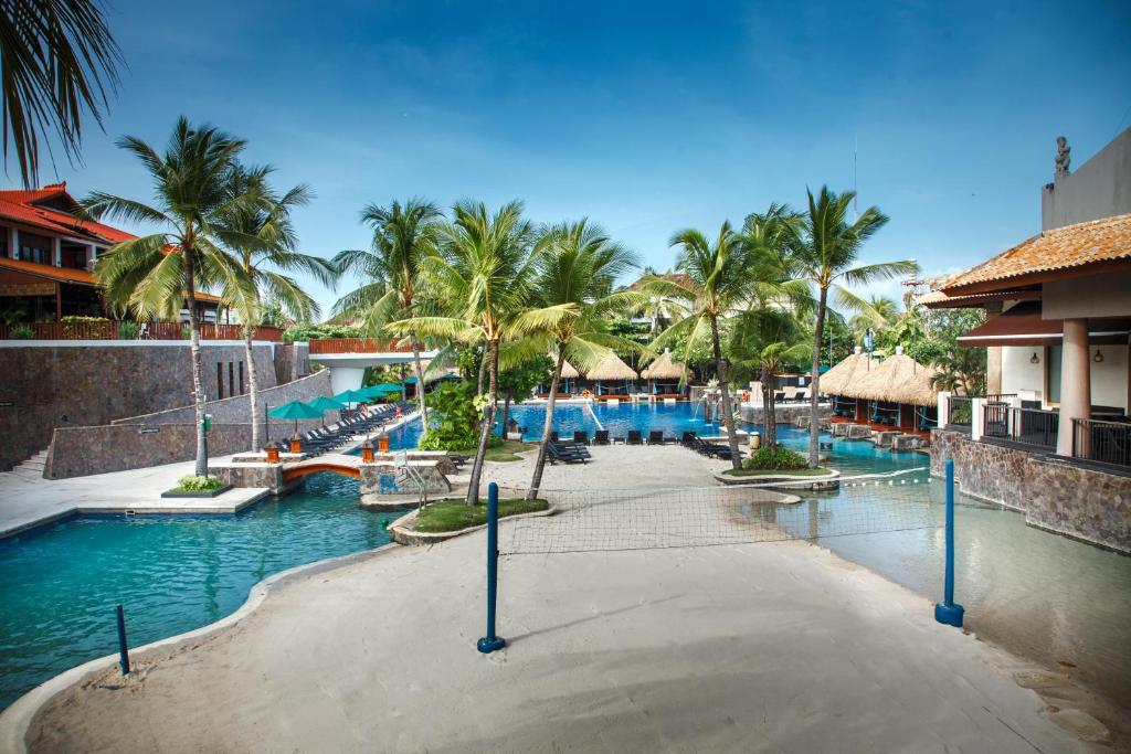 10-Night Luxury City Holiday in Dubai, Singapore, and Bali with Breakfast