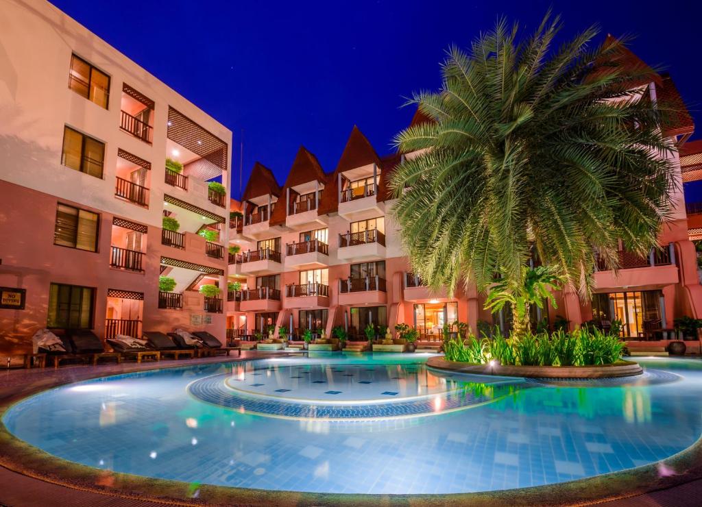 “09 Nights Splendid Holiday offer to experience Bangkok City Vibes and Phuket Beach Bliss”