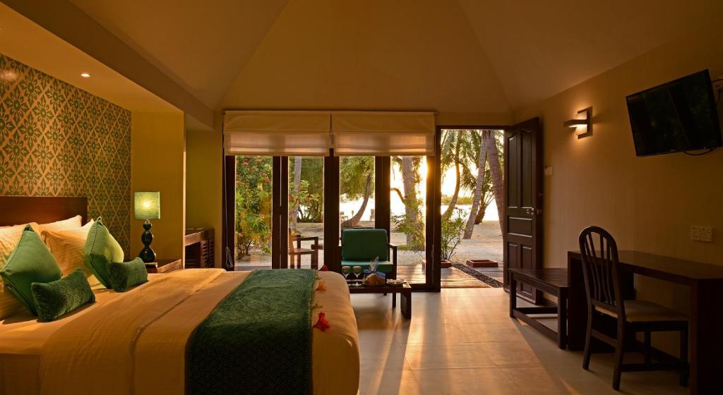 Dream Maldives Getaway: 7 Nights Adaaran Select Hudhuranfushi All Inclusive Premium Combined Return Speedboat Transfer included Price starting from £1,599pp