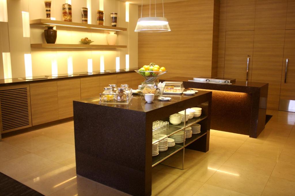 “10 Nights of Cultural Adventure in Kuala Lumpur, Singapore, and Bali”