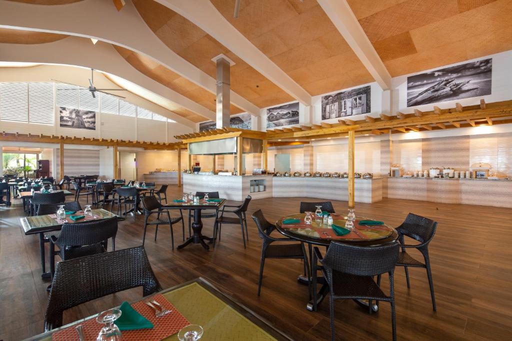 Dream Vacation Getaway: 07 Nights in St. James’s Club Antigua – All Inclusive Luxury