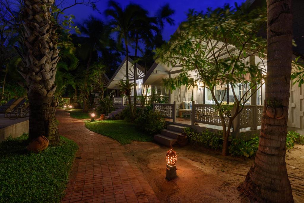 PHUKET KHAO LAK KOH YAO NOI KRABI 28 NIGHTS FROM £1,849PP £49PP DEPOSIT 4 TOP-RATED RESORTS • FLIGHTS • TRANSFERS • BAGGAGE INCLUDED