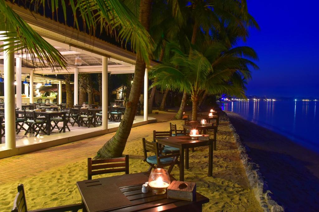 PHUKET KHAO LAK KOH YAO NOI KRABI 28 NIGHTS FROM £1,849PP £49PP DEPOSIT 4 TOP-RATED RESORTS • FLIGHTS • TRANSFERS • BAGGAGE INCLUDED