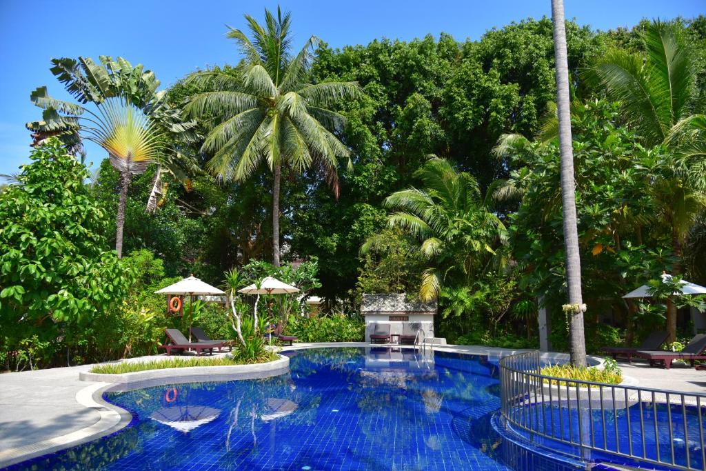 PHUKET KHAO LAK KOH YAO NOI KRABI 28 NIGHTS FROM £1,849PP £49PP DEPOSIT 4 TOP-RATED RESORTS • FLIGHTS • TRANSFERS • BAGGAGE INCLUDED