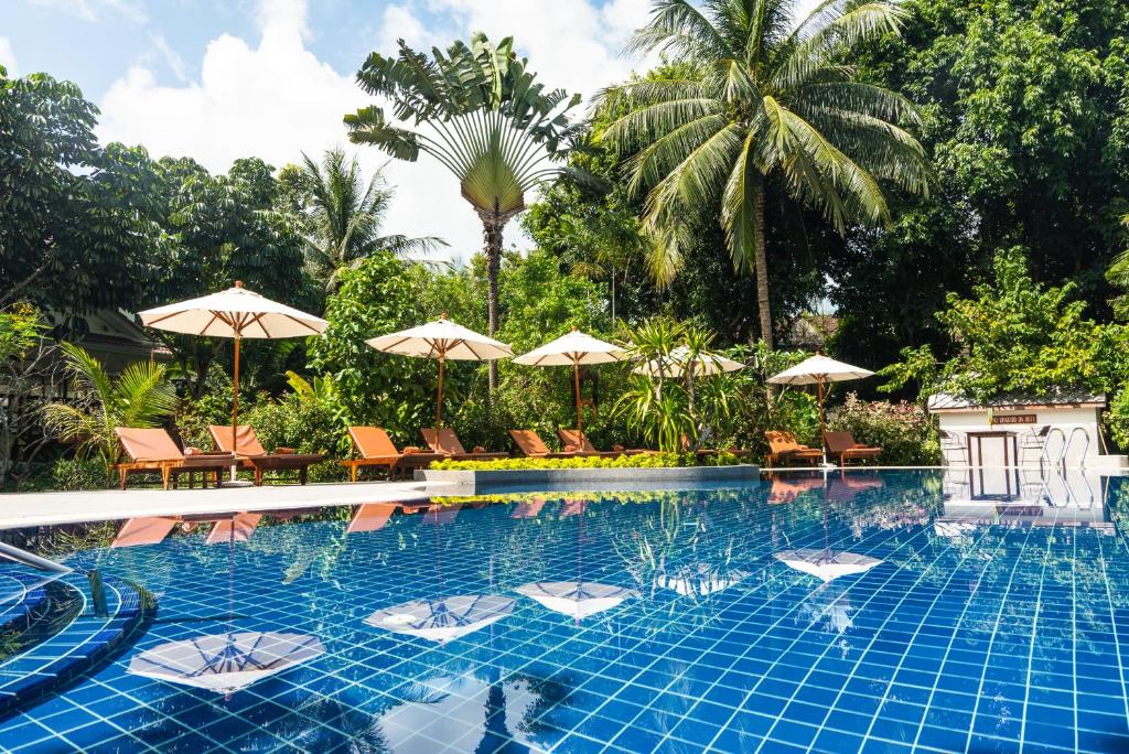 PHUKET KHAO LAK KOH YAO NOI KRABI 28 NIGHTS FROM £1,849PP £49PP DEPOSIT 4 TOP-RATED RESORTS • FLIGHTS • TRANSFERS • BAGGAGE INCLUDED