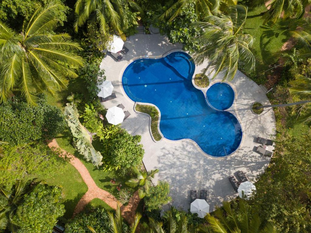 PHUKET KHAO LAK KOH YAO NOI KRABI 28 NIGHTS FROM £1,849PP £49PP DEPOSIT 4 TOP-RATED RESORTS • FLIGHTS • TRANSFERS • BAGGAGE INCLUDED