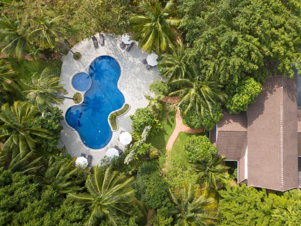 PHUKET KHAO LAK KOH YAO NOI KRABI 28 NIGHTS FROM £1,849PP £49PP DEPOSIT 4 TOP-RATED RESORTS • FLIGHTS • TRANSFERS • BAGGAGE INCLUDED