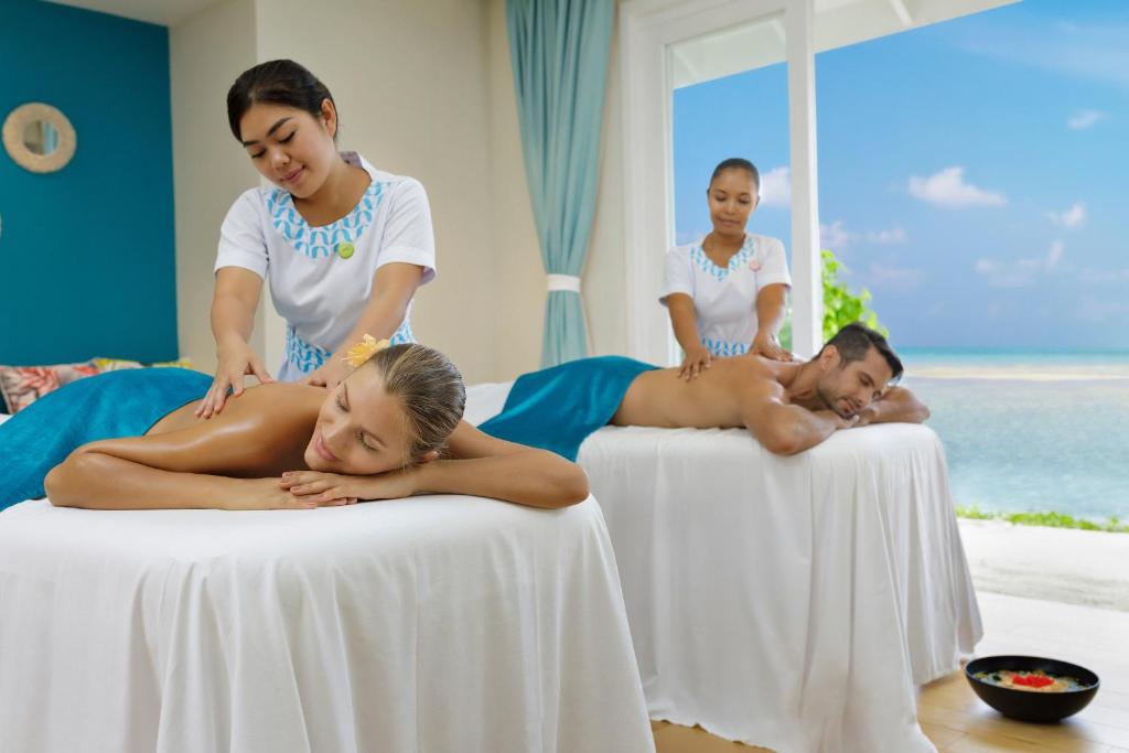 THE ULTIMATE MALDIVES FAMILY HOLIDAY 7 Nights in 5★ Kandima Maldives FROM ONLY £5,799 PER FAMILY