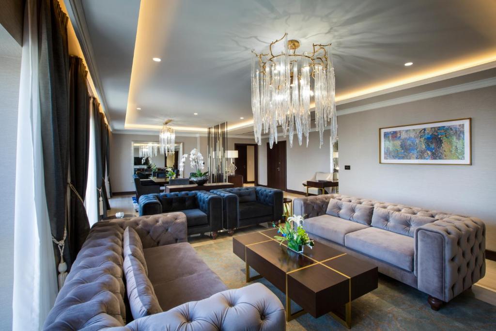 Experince the best new year celebration with a 3-nights stay at Tower Plaza Hotel, Dubai.” with flights & Transfers @ £969 pp