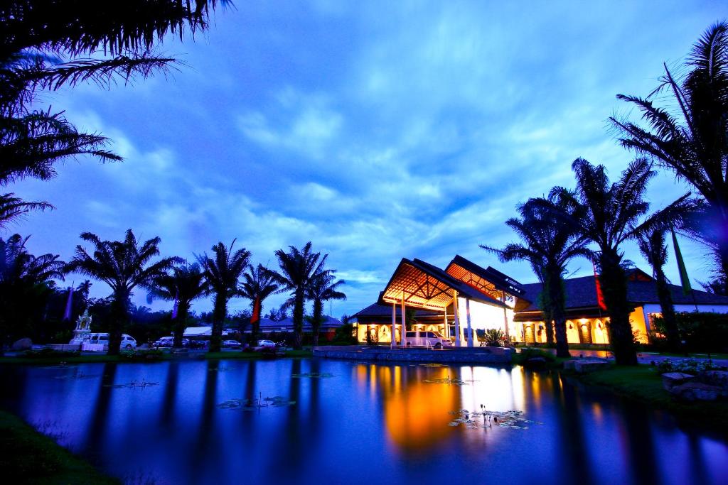 Long 21 Nights of Opulence in Beyond Khao Lak, Centara Kata Phuket & Dusit Thani Krabi w/flights & transfers