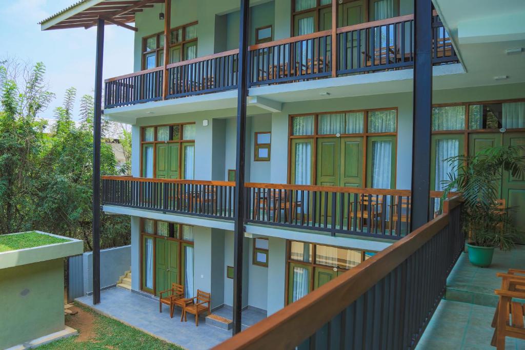 Embark on a 9 Night journey through the heart of Sri Lanka, Discovering Captivating Cities and Cultural Wonders. Priced at just £1799pp