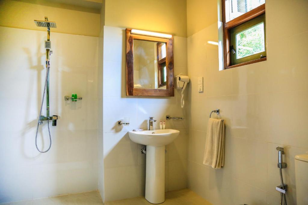 Embark on a 9 Night journey through the heart of Sri Lanka, Discovering Captivating Cities and Cultural Wonders. Priced at just £1799pp